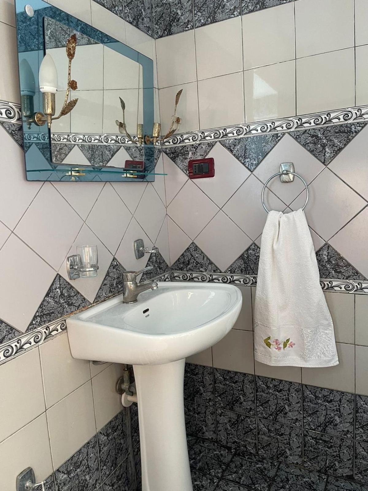 Guest House Lengo Gjirokastër المظهر الخارجي الصورة