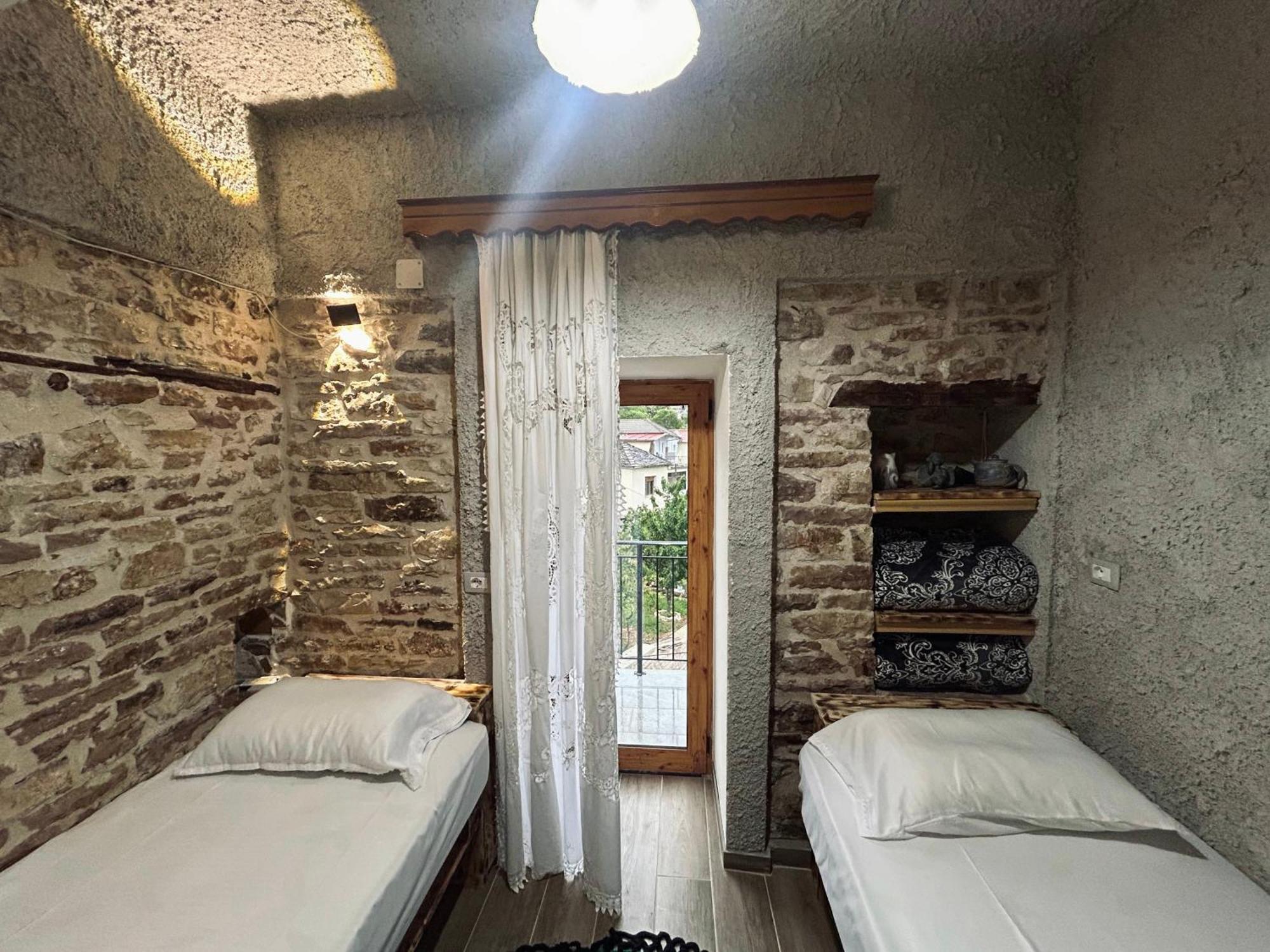 Guest House Lengo Gjirokastër المظهر الخارجي الصورة